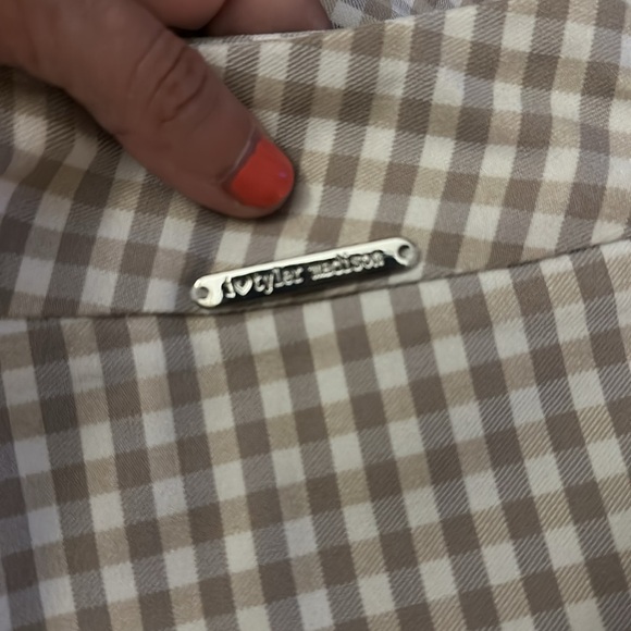 I love Tyler Madison (ILTM) gingham shorts (tan and white check) size large - Picture 5 of 7